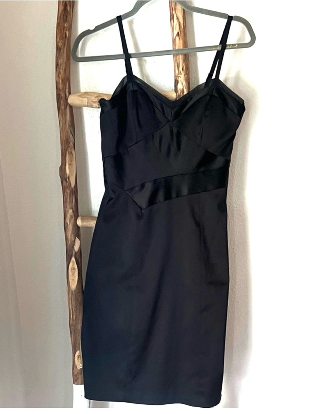 BCBG Paris Elegant Sexy Black Stretch Fitted Satin Body Con Mini Dress XS